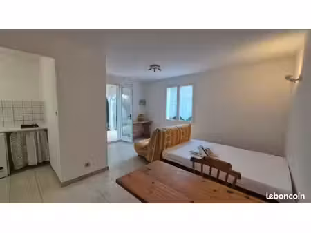 t1 meublé de 28 m² – calme et lumineux