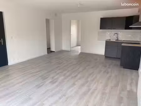 t2 54 m² avec balcons et parking – châteauneuf-sur-loire centre