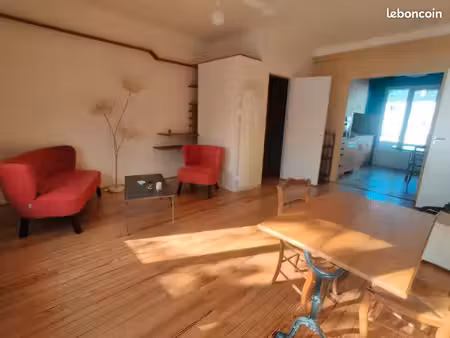 loue t3 meublé très lumineux