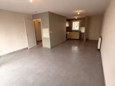 seysses – villa t3 de plain-pied  63 7 m²  jardin  terrasse et deux stationnements