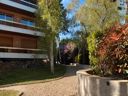 à louer – spacieux f5 de 129 m² avec 2 loggias – résidence calme et sécurisée
