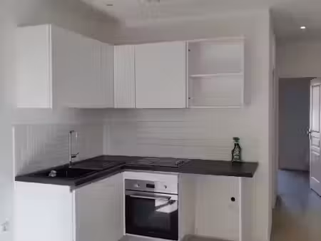 location appartement 3 pièces 39.65 m² à marseille 6ème (13006)  850 €