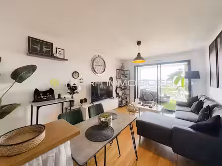 location meublée appartement 2 pièces 42.8 m² à ajaccio (20000)  950 €