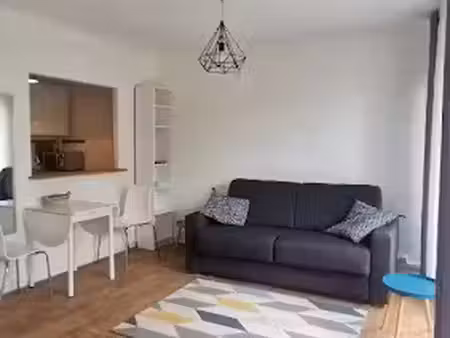 location meublée appartement 1 pièce à paris 19ème (75019)  1 090 €
