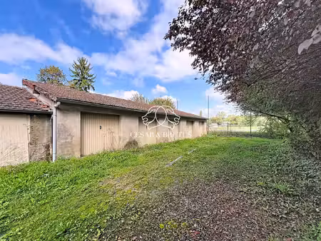 lot de 8 garages loués à thizy 69240