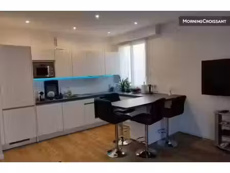 location meublée appartement 2 pièces 47 m² à nice (06000)  1 380 €