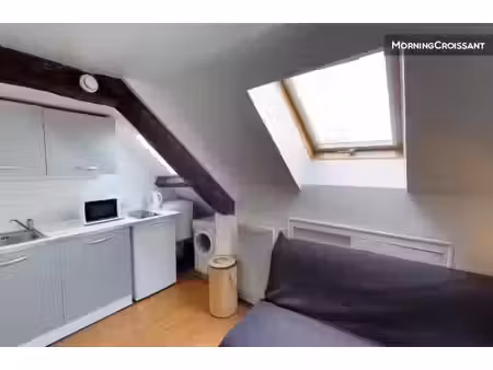 location meublée appartement 1 pièce 11 m² à paris 4ème (75004)  1 161 €