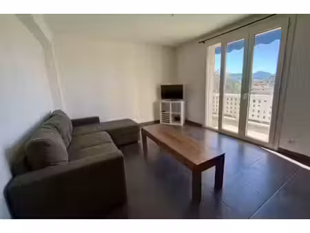 location appartement 3 pièces 67 m² à marseille 9ème (13009)  1 200 €