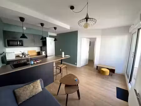 location meublée appartement 4 pièces 61.5 m² à merignac (33700)  1 300 €