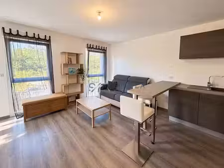 location meublée appartement 1 pièce 29 m² à afa (20167)  670 €
