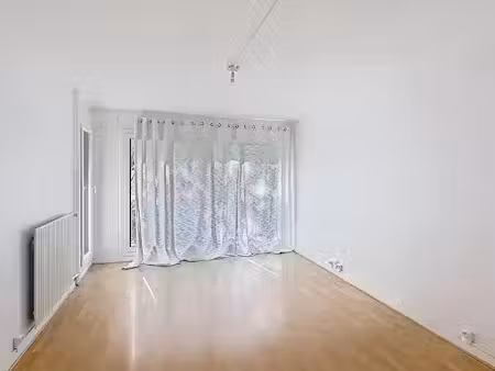 location appartement 1 pièce 49.28 m² à tremblay-en-france (93290)  855 €