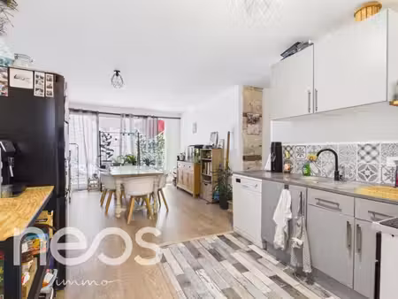 appart avec terrasse au cœur de nuits-saint-georges
