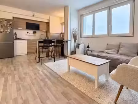 vente appartement 2 pièces 47 m² à saint-quentin (02100)  59 900 €