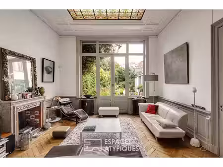 maison de luxe à vendre dans le quartier anseele-centre-nations unies-crouy-esperence