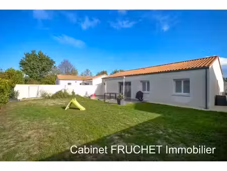 chantonnay - maison de plain-pied très récente