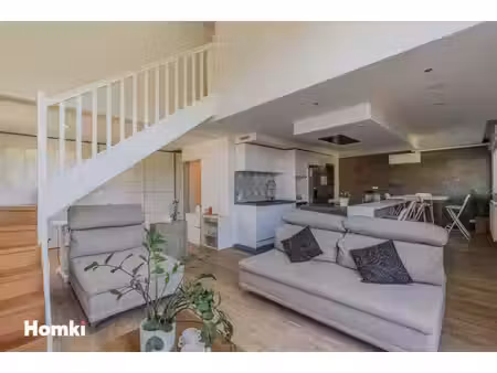 coup de cœur garanti — duplex t5 atypique 104 m² | terrasse | vue parc | saint-priest  rue