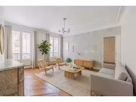 appartement t4 de 67 m² à paris 75010  rue la fayette