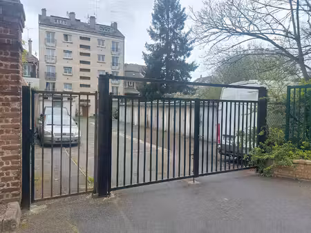 grand box a louer - argenteuil