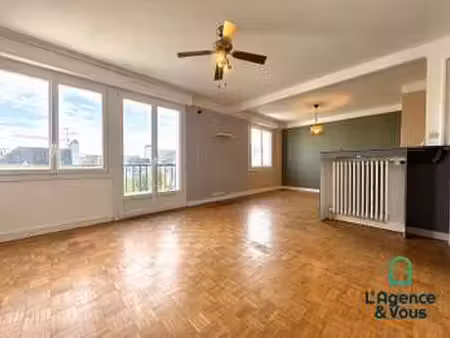 vente appartement 3 pièces à lorient centre ville (56100) : à vendre 3 pièces / 78m² lorie