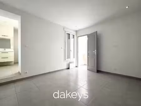 marseille 11ᵉ – t2 de 29 87 m² – idéal pour un bureau – à louer