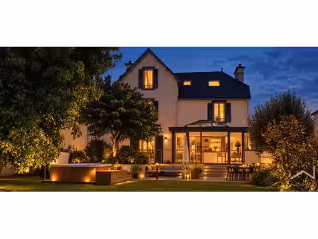 maison de luxe à vendre dans le quartier bourg