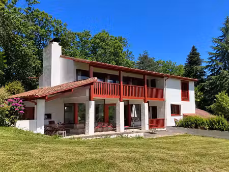 st jean de luz chantaco - villa t6 avec piscine