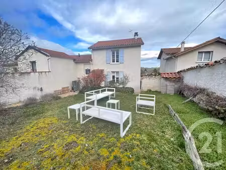 maison à louer - 5 pièces - 140 m2 - st bonnet les oules - 42 - rhone-alpes