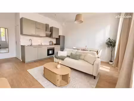 t2 44 m² rénové  au calme sur cour et climatisé – baille