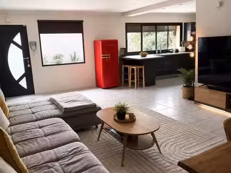 bas de villa avec terrasse de 90m2