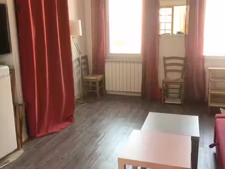 joli appartement avec terrasse t2/3 plaine/camas/notre dame du mont/cours julien