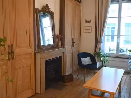 appartement de charme traversant - 51m² - lyon 7ème saint-louis