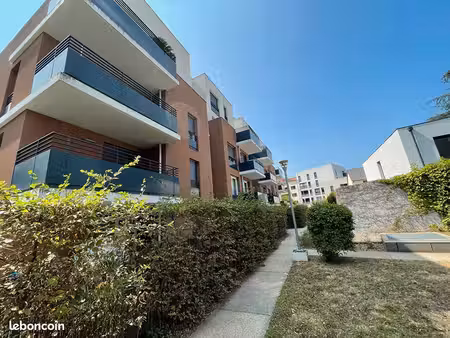 appartement 3 pièces 64 m²