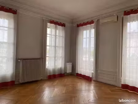 2 bureaux haussmanniens plein centre pour prof médicale et paramédical
