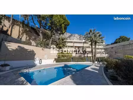 menton garavan  4 pieces avec terrasse et jardin vue mer  dans residence au calme avec pis