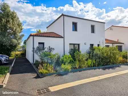 maison 90 m² avec terrain à saint-martin-de-crau (13)