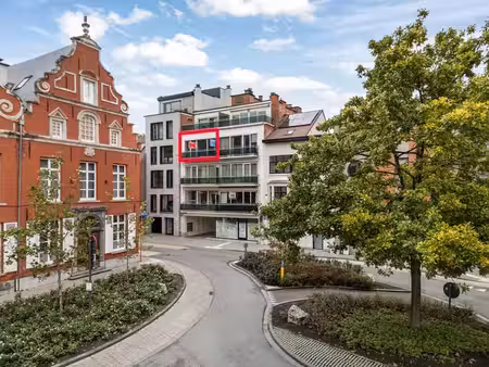 2-slaapkamerappartement met 2 terrassen op gunstige locatie