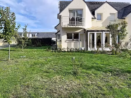 à saisir ! charmant t3 en rez-de-jardin avec garage à vendre à ambon  à deux pas de muzill