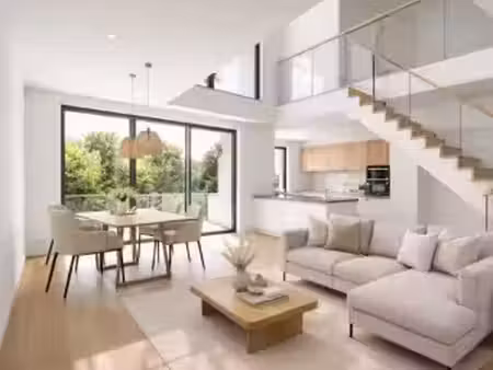 marseille 6ᵉ – exceptionnel t5 duplex de 130 m² avec terrasse plein sud – 759 000 €