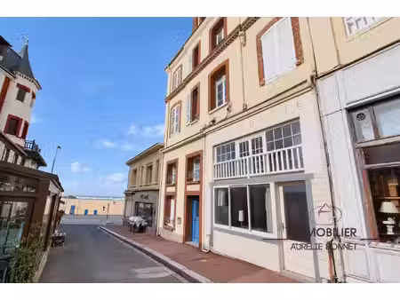 situation exceptionnelle à 15 mètres de la plage