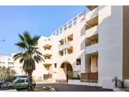 location appartement 2 pièces 42.5 m² à montpellier (34000)  700 €