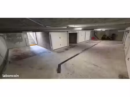 rare double garage fermé 26 m² - golfe-juan - résidence 2021