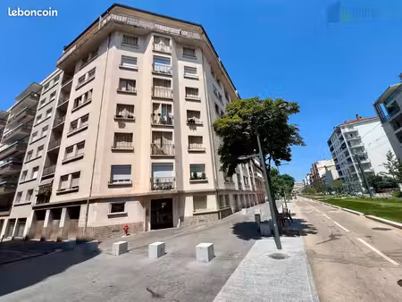 appartement 3 pièces 64 m²