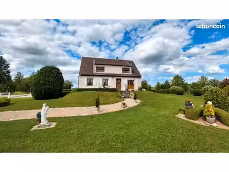 maison 7 pièces 130 m²