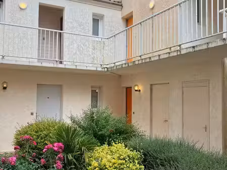 la couronne appartement studio 15m2 meublé avec parking sécurisé