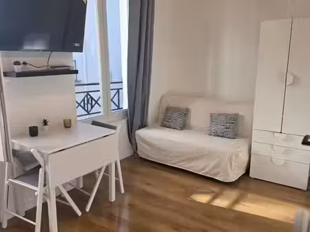 studio meublé 16 m² refait à neuf – rue de la lune  paris 2e