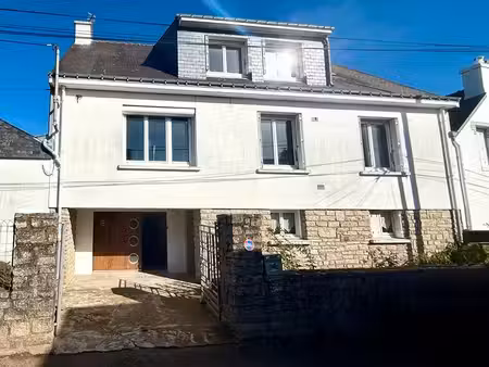 à louer – t3 rénové hyper centre d’auray – 45 m²