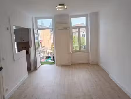 à louer – beau duplex 70 m2 rénové et lumineux avec vue dégagée