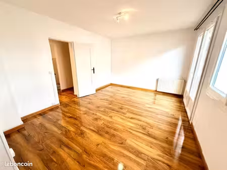 appartement 3 pièces 56 m²