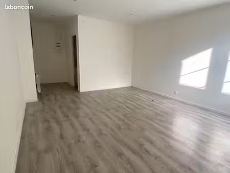 studio 1 pièce 36 m²