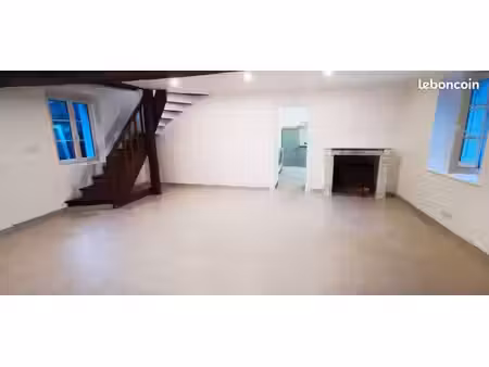 maison de caractère rénovée 67 m² - 1 chambre + bureau - jardinet - centre bourg